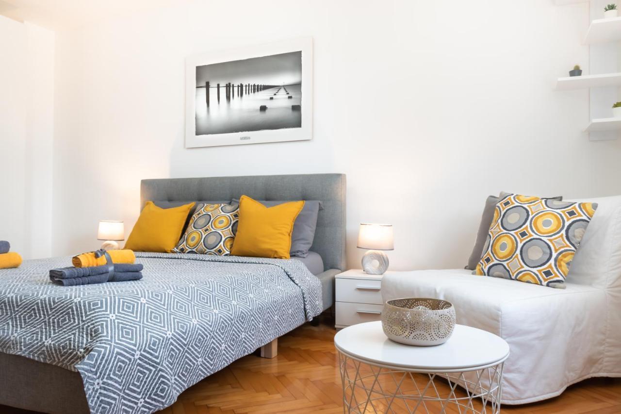 Apartment Dorrea Pula Eksteriør billede