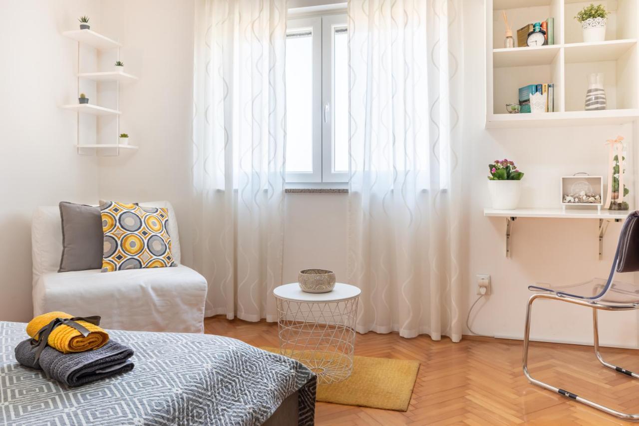 Apartment Dorrea Pula Eksteriør billede