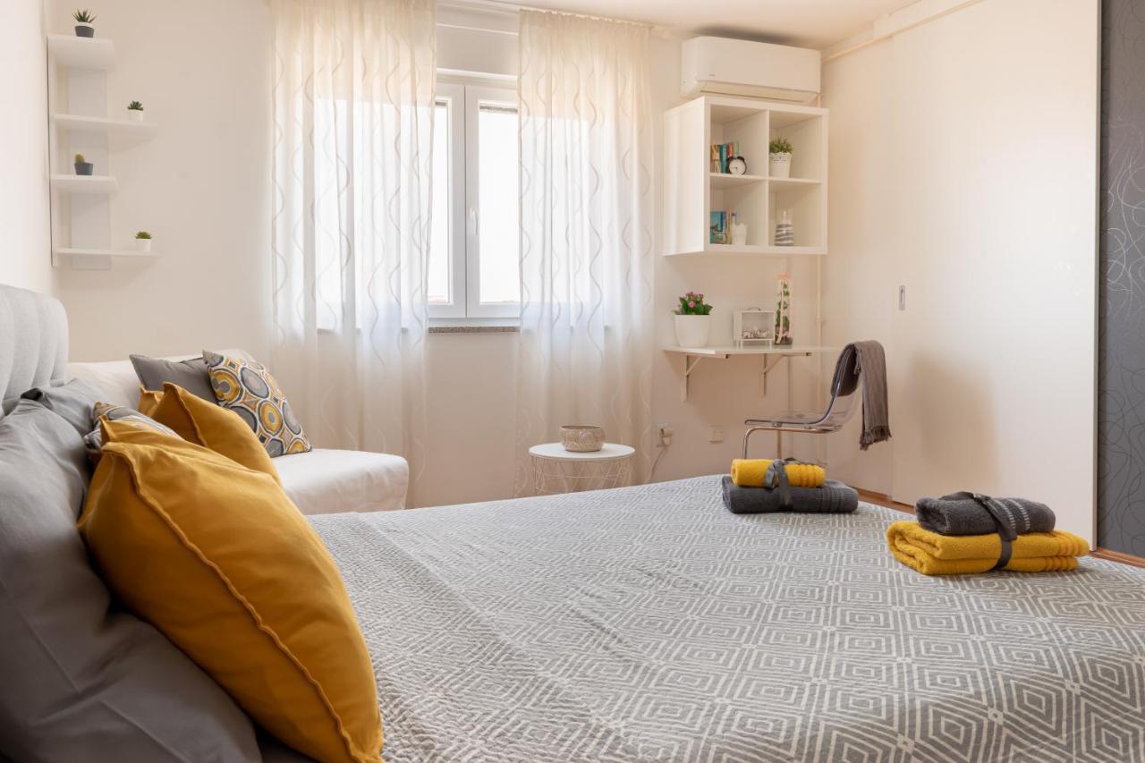 Apartment Dorrea Pula Eksteriør billede