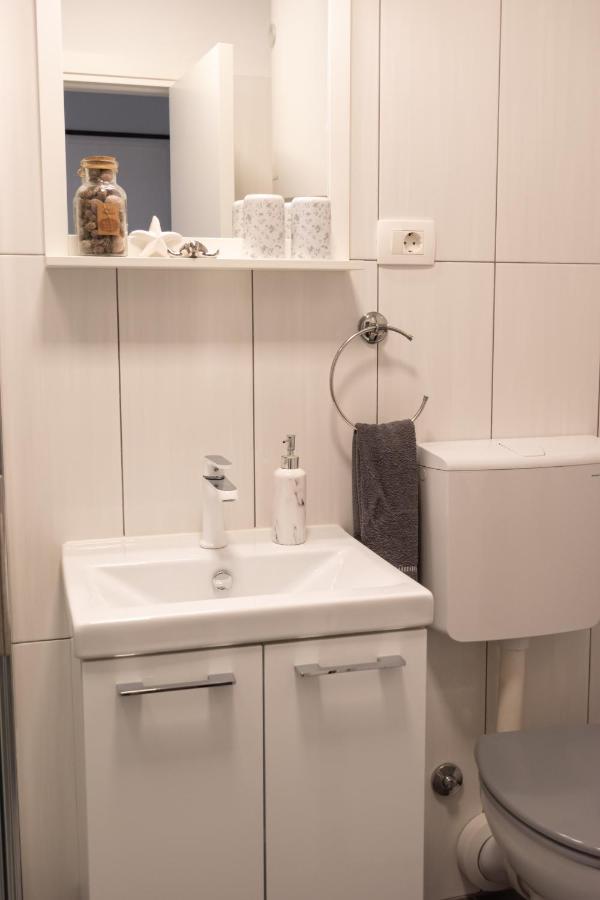 Apartment Dorrea Pula Eksteriør billede