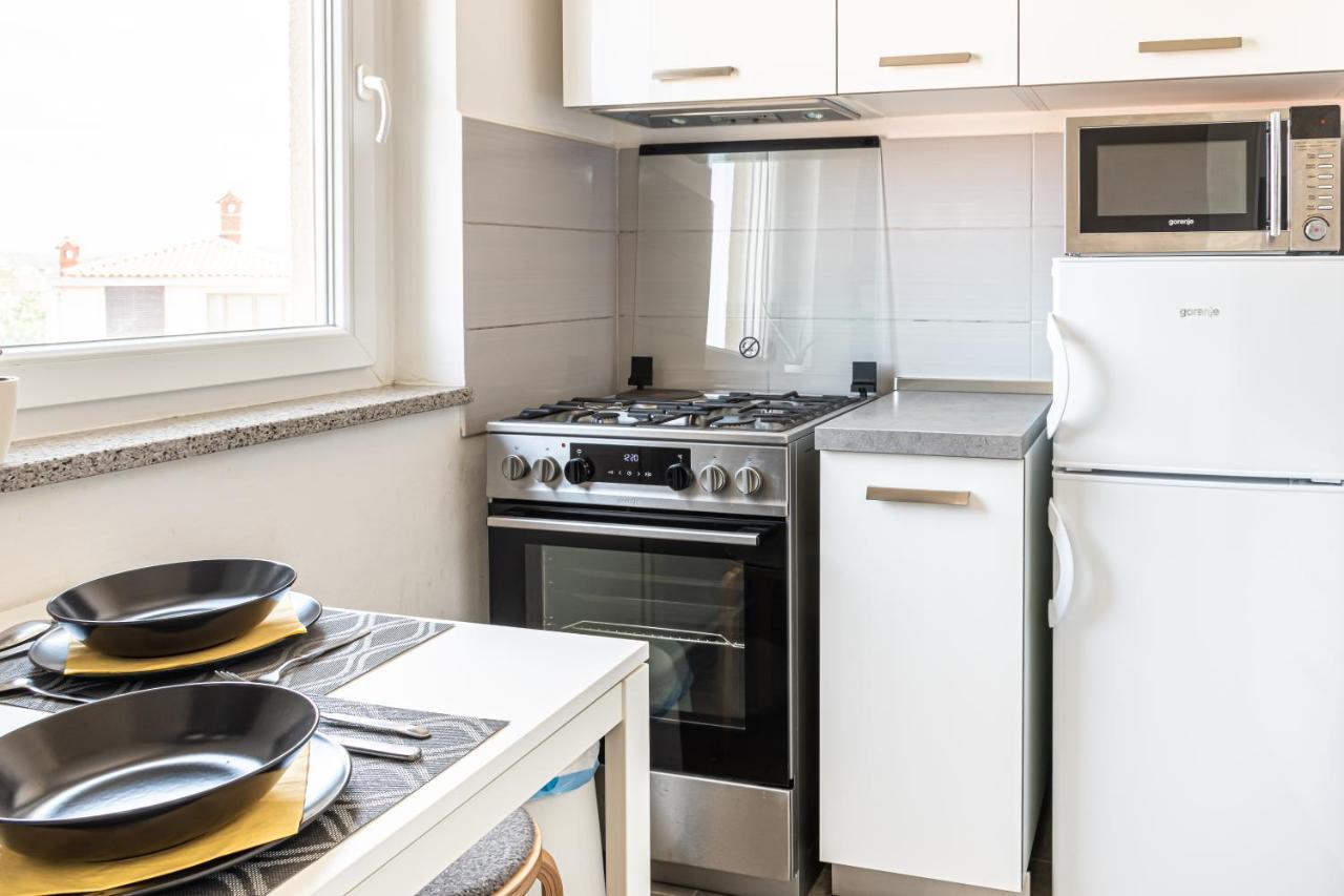 Apartment Dorrea Pula Eksteriør billede